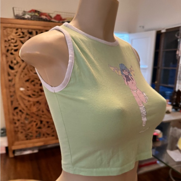 NWOT pastel green cut off graphic tank top size S - Picture 7 of 8